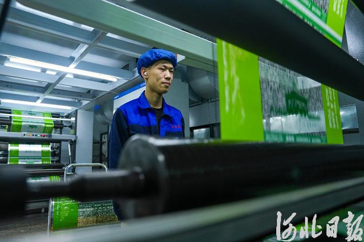 包装厂图片大全-求包装公司起名？
